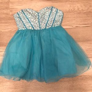 youth/ladies prom/ grad dress